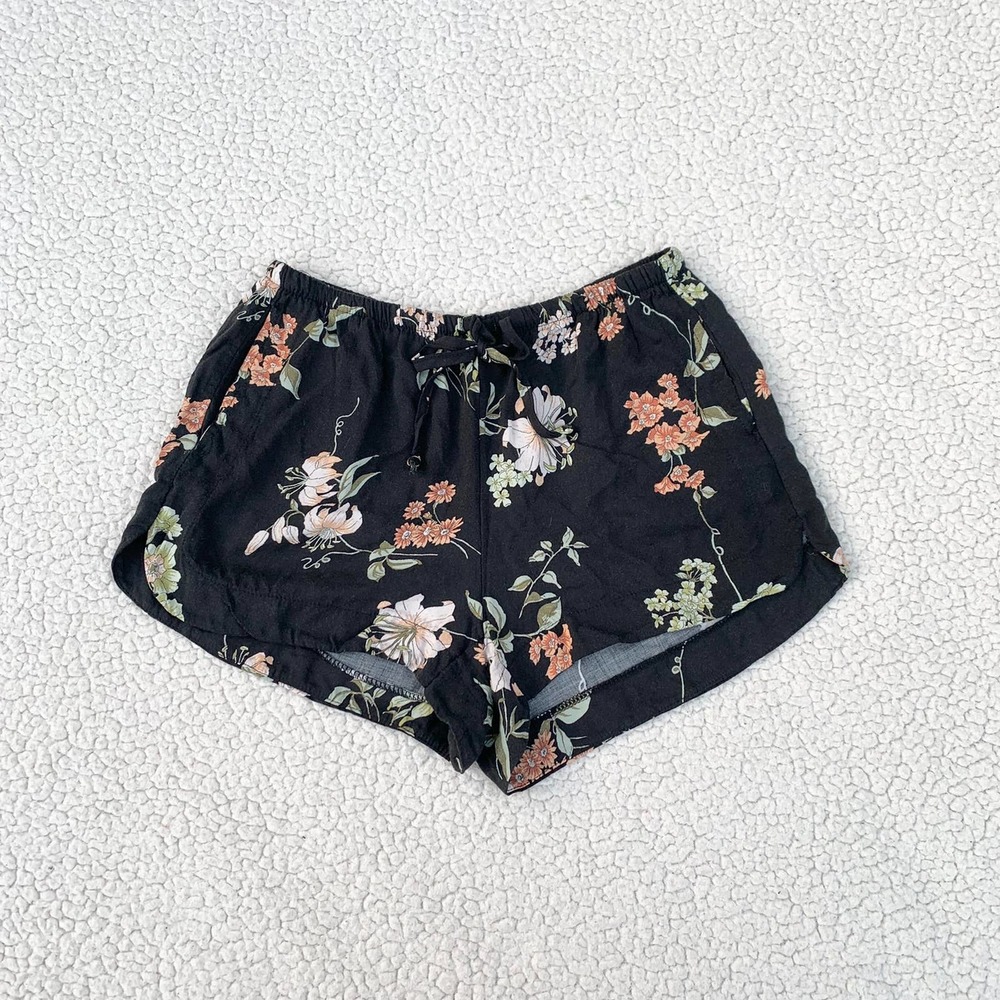 Brandy Melville Eve Black Floral Shorts